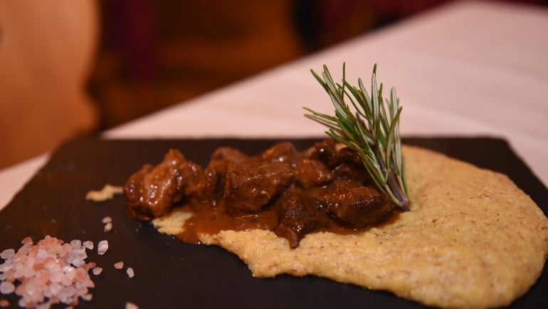 La tavola di Natale in Trentino sull’Alpe Cimbra