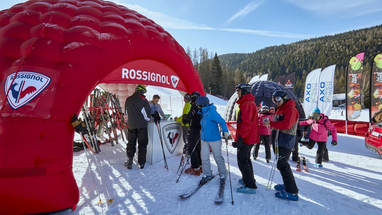 “ROSSIGNOL X COLOR TOUR”, l'evento più colorato dell'Alpe Cimbra!
