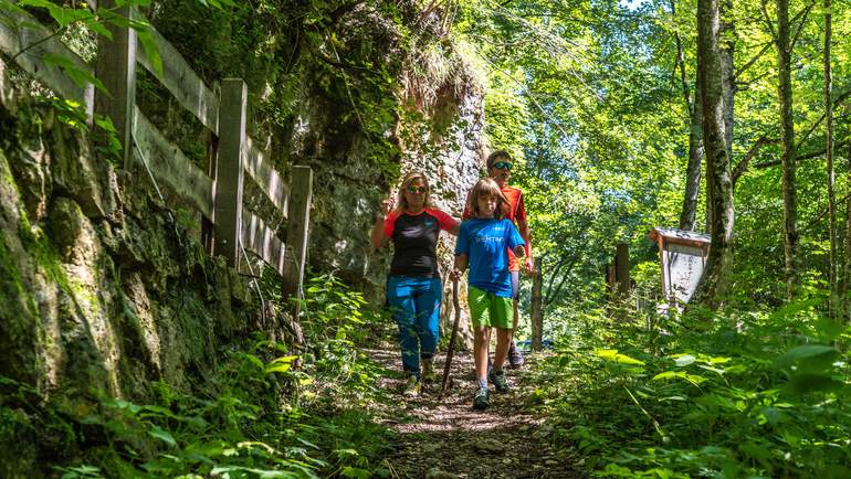 Una delle escursioni più suggestive da fare sull'Alpe Cimbra!