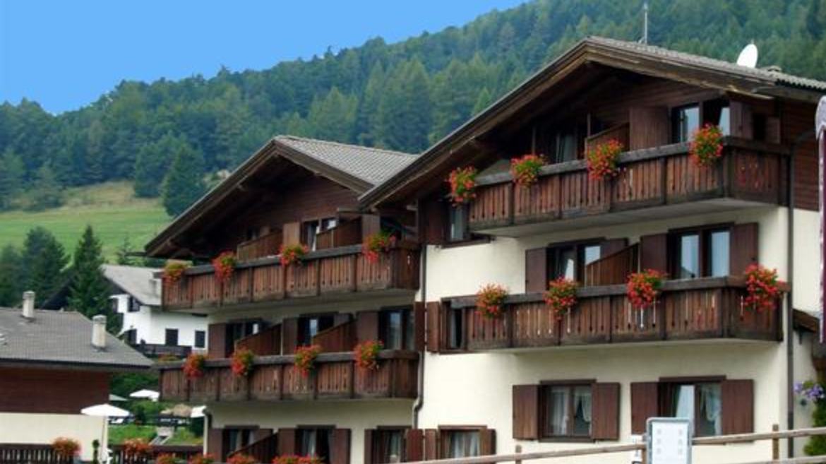 HOTEL VILLAGGIO NEVADA***