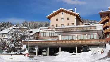 HOTEL FOUR SEASONS***