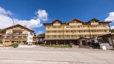 HOTEL CAMINETTO MOUNTAIN RESORT
