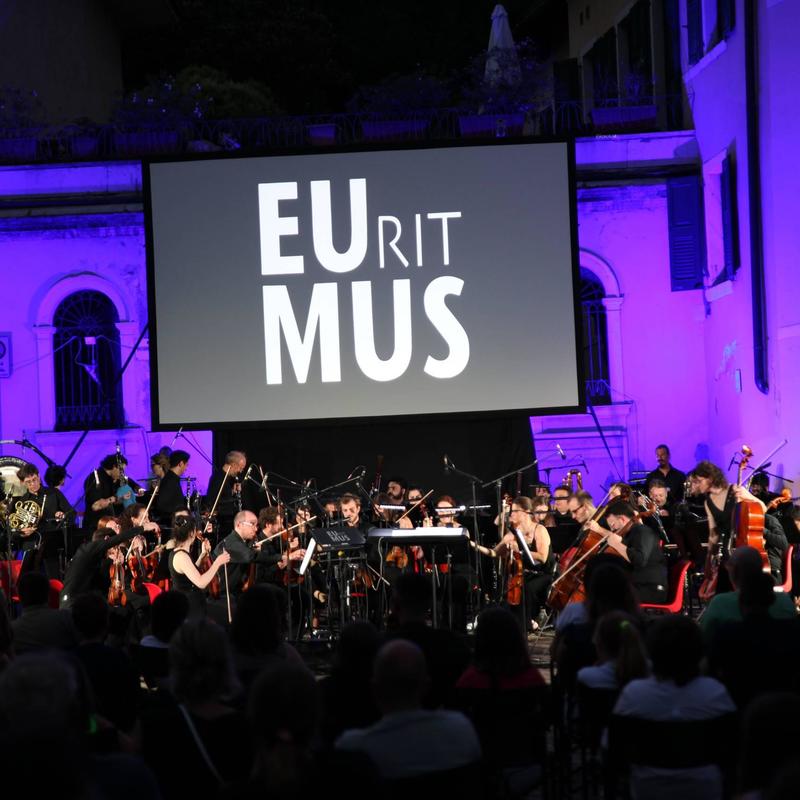 Der Große Drache - Fantasia Live im Konzert