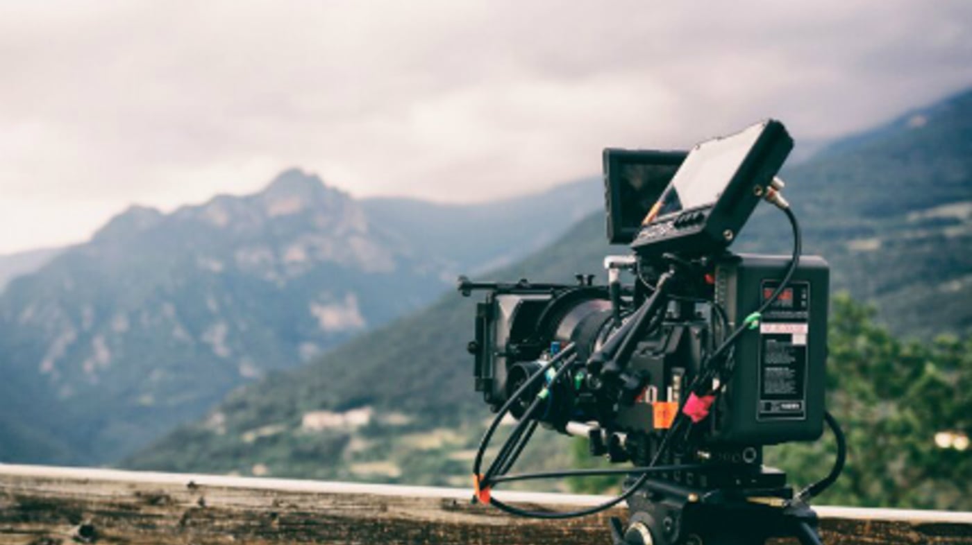 Serrada sull'Alpe Cimbra mai più SENZA VOCE. Un cortometraggio che esplora Serrada ed i suoi abitanti.